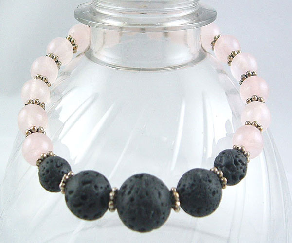 Aromatherapy, esseintial oil diffuser bracelet in Rose Quartz